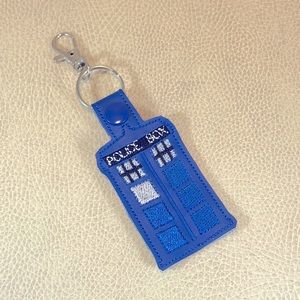 Tardis Police Box Fob Click and Go